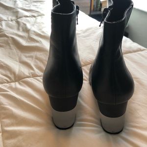 enzo angiolini hadie bootie